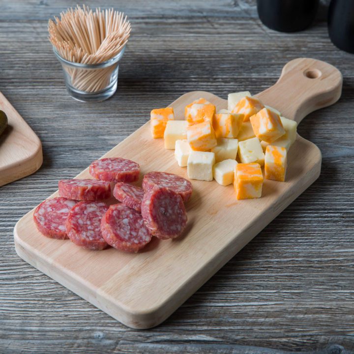 Personalized Laurel Couple Rubberwood Serving Board w/ Handle - Image 6